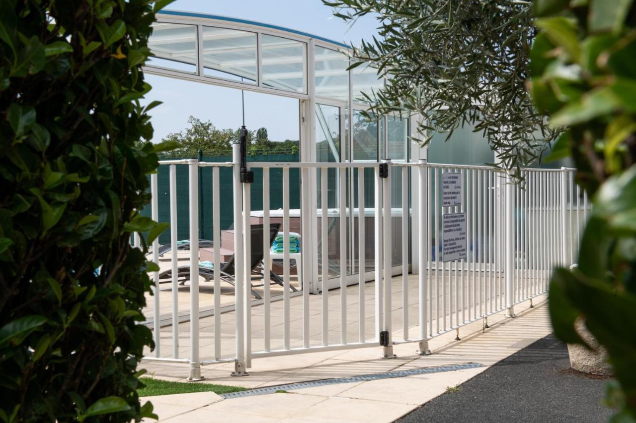 Logis Hotel Restaurant L'Escapade Le Pêchereau Εξωτερικό φωτογραφία